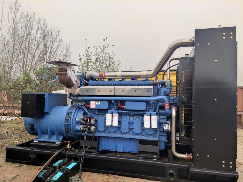 长沙柴油发电机组更换机油时,应遵循哪些步骤?